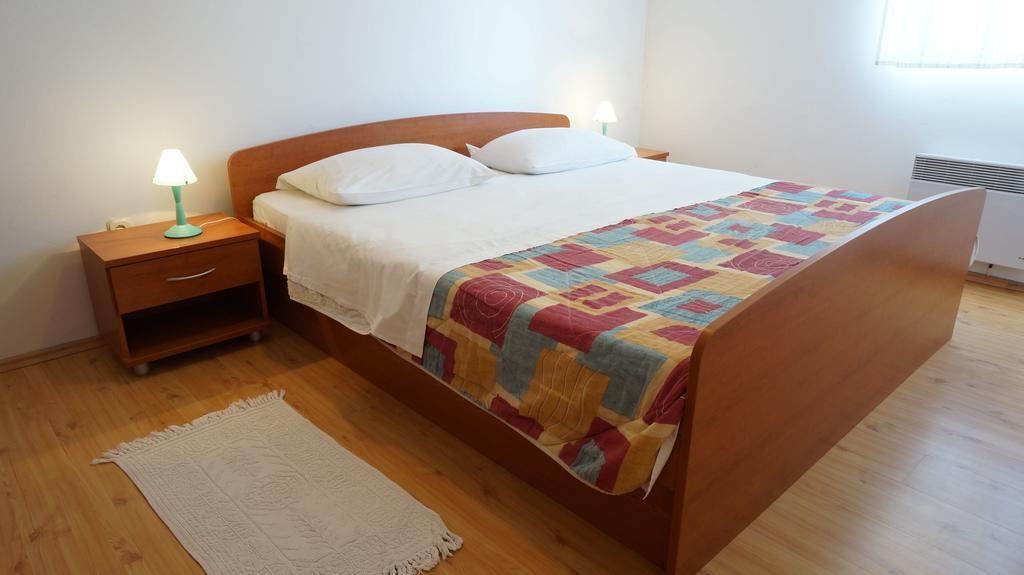 Apartments Sandra Sukošan Zimmer foto