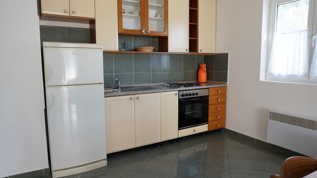Apartments Sandra Sukošan Zimmer foto